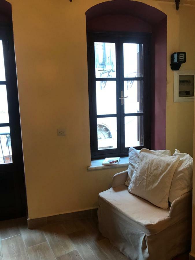 The One & Only Apartment Đảo Sými Ngoại thất bức ảnh